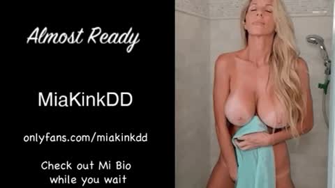 Snapshot of miamilfs chatting on 07-19-26, 05:38 Mia online show from 07-19-26, 05:38