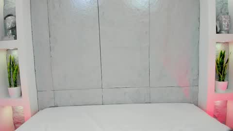 Mia Mistrex online show from 10-19-25, 04:02