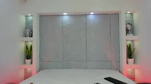 Mia Mistrex online show from 11-25-25, 04:23