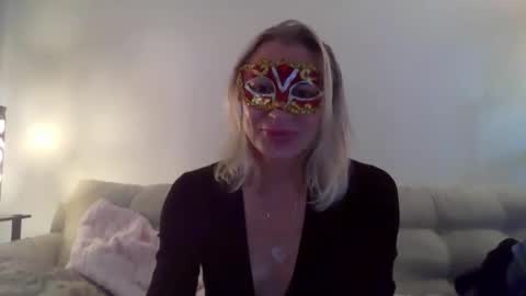 Snapshot of miamitransgirl305 chatting on 03-29-26, 08:31 miamitransgirl305 online show from 03-29-26, 08:31