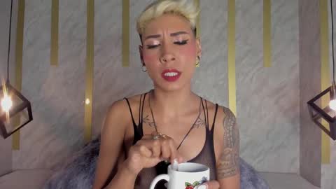 Mia Morgann online show from 01-11-25, 07:59