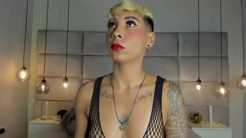 Mia Morgann online show from 01-23-25, 12:09