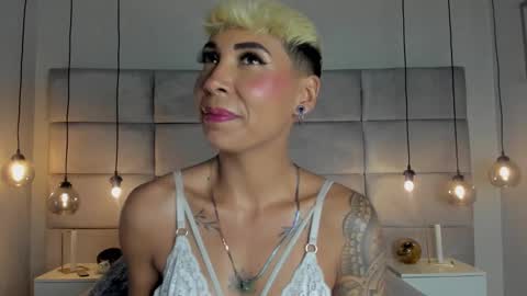 Mia Morgann online show from 01-26-25, 01:41