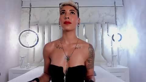 Mia Morgann online show from 02-21-25, 05:31