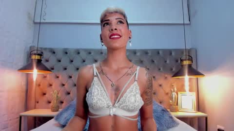 Mia Morgann online show from 03-04-25, 05:13