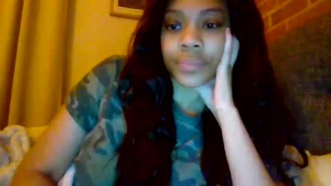 MiaMuffn online show from 12-19-25, 09:16