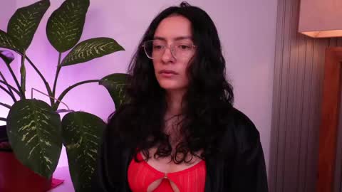 MIAPORTMANN online show from 06-08-26, 01:11
