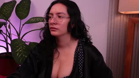 MIAPORTMANN online show from 06-12-26, 09:08