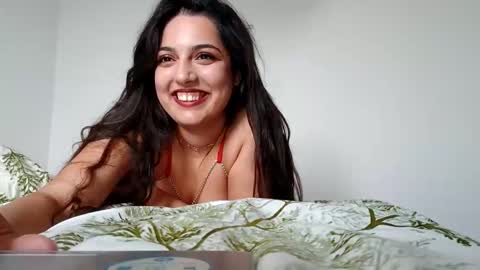 Snapshot of miareys chatting on 10-23-25, 08:02 miareys online show from 10-23-25, 08:02