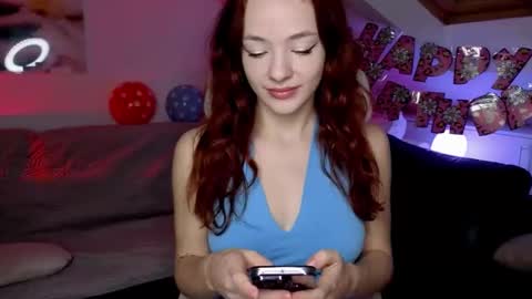 Mia online show from 11-22-25, 03:27