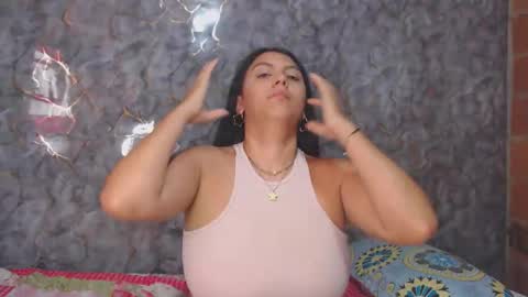 miarouse1531 online show from 12-18-25, 02:56