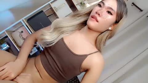 Snapshot of miasex980271 chatting on 05-23-26, 05:23 miasex980271 online show from 05-23-26, 05:23
