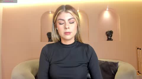 Snapshot of miasilvax chatting on 07-08-26, 10:53 Mia Silva online show from 07-08-26, 10:53