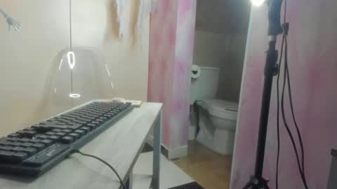  MIA online show from 10-25-25, 05:04