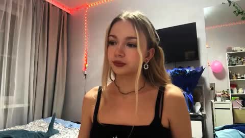 Milana online show from 02-19-26, 08:05