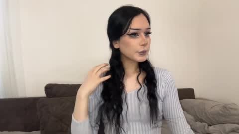 Snapshot of miatransdoll chatting on 06-11-26, 10:02 Mia online show from 06-11-26, 10:02
