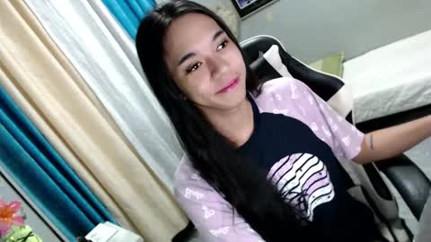 Mia online show from 01-07-25, 07:28