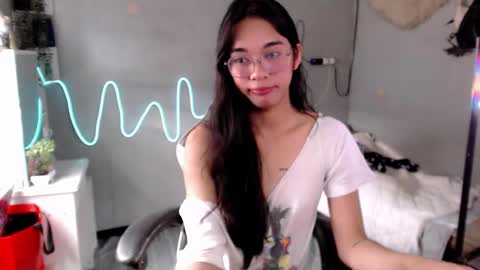 Mia online show from 02-21-26, 06:14