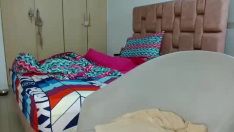 Snapshot of miavanessa_high chatting on 01-18-26, 05:33 MIA VANESSA online show from 01-18-26, 05:33