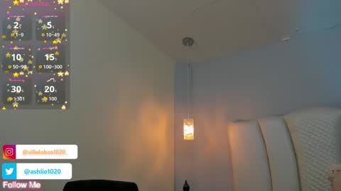 Mia Villalobos online show from 10-25-25, 07:49