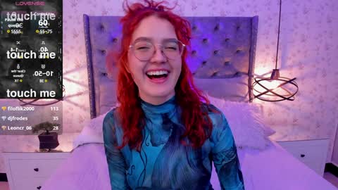 Snapshot of miawinx chatting on 12-19-24, 01:50 Mia winx online show from 12-19-24, 01:50