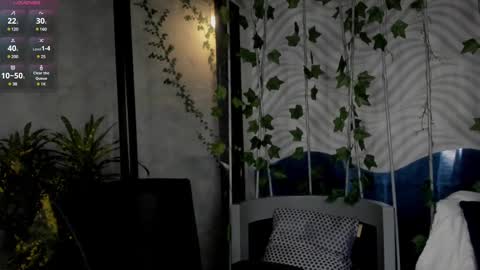 Snapshot of miawoderfull chatting on 12-29-24, 03:22 Mia online show from 12-29-24, 03:22