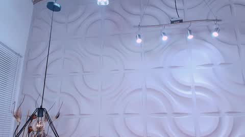 Snapshot of miawoderfull chatting on 01-26-25, 03:27 Mia online show from 01-26-25, 03:27