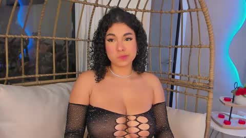 Snapshot of miawoderfull chatting on 02-13-25, 04:00 Mia online show from 02-13-25, 04:00