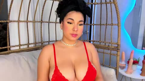 Snapshot of miawoderfull chatting on 02-22-25, 03:23 Mia online show from 02-22-25, 03:23