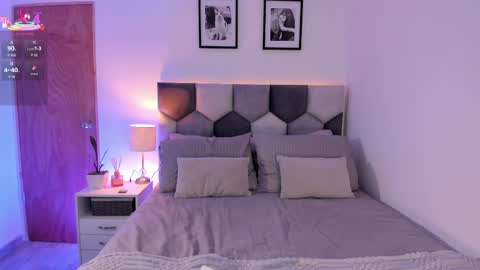 Snapshot of miazurek chatting on 04-30-26, 12:06 THE BEST LOVRS antonio flatlastifoundyoulautrebleudrpapaolu donnie lbsunkown1804 online show from 04-30-26, 12:06