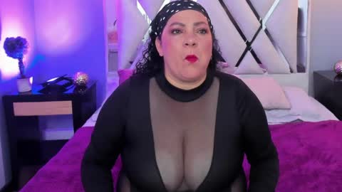 Snapshot of micaela_jhones chatting on 05-29-26, 03:59 Micaela online show from 05-29-26, 03:59