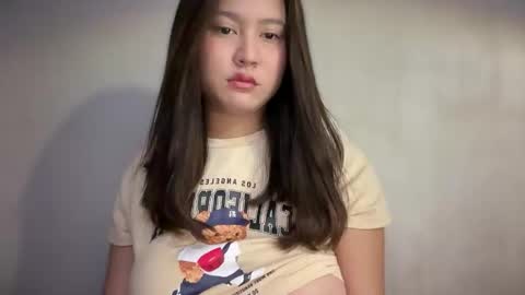 urbaby mica online show from 11-03-25, 09:27