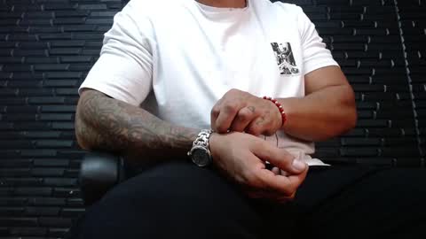 Michael Daviss online show from 01-09-25, 01:02