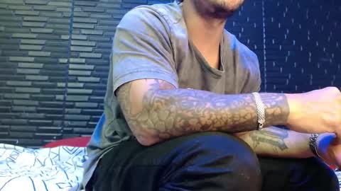 Michael Daviss online show from 03-01-25, 01:51