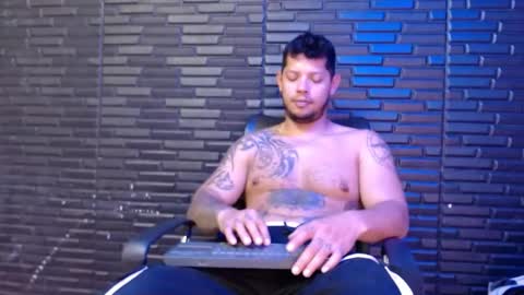 Michael Daviss online show from 03-06-25, 01:57