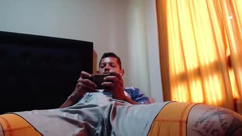 Michael Daviss online show from 09-29-25, 04:23