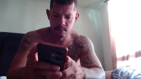 Michael Daviss online show from 10-26-25, 01:50