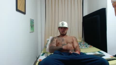 Snapshot of michael_daviss1 chatting on 07-25-26, 01:41 Michael Daviss online show from 07-25-26, 01:41