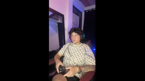 Snapshot of michael_kendall0 chatting on 12-02-24, 10:34 michael independent model  online show from 12-02-24, 10:34