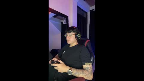 Snapshot of michael_kendall0 chatting on 12-06-24, 10:19 michael independent model  online show from 12-06-24, 10:19