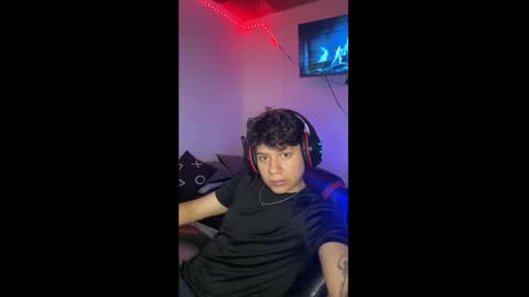 Snapshot of michael_kendall0 chatting on 01-30-25, 08:21 michael independent model  online show from 01-30-25, 08:21