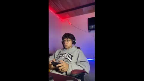 Snapshot of michael_kendall0 chatting on 02-03-25, 10:54 michael independent model  online show from 02-03-25, 10:54