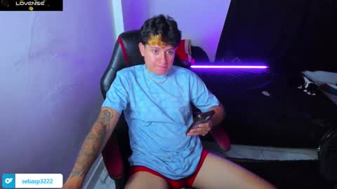 Snapshot of michael_kendall0 chatting on 10-09-25, 01:36 michael independent model  online show from 10-09-25, 01:36