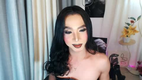 michaelagoddess online show from 05-27-26, 04:37