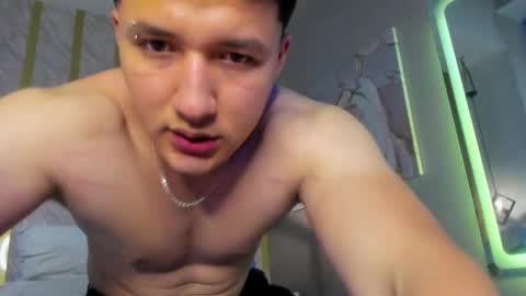 MichaelConnor  online show from 12-17-24, 12:00