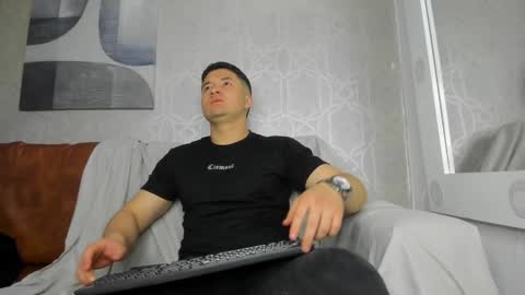 MichaelConnor  online show from 01-09-25, 11:47