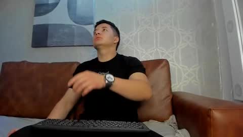 MichaelConnor  online show from 01-19-25, 01:12