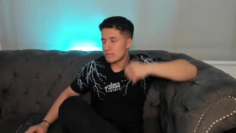 MichaelConnor  online show from 03-03-25, 04:24