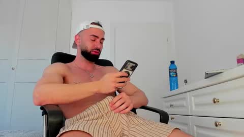 MichaelEvansx online show from 03-09-26, 08:29