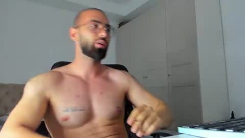 MichaelEvansx online show from 06-18-26, 09:19